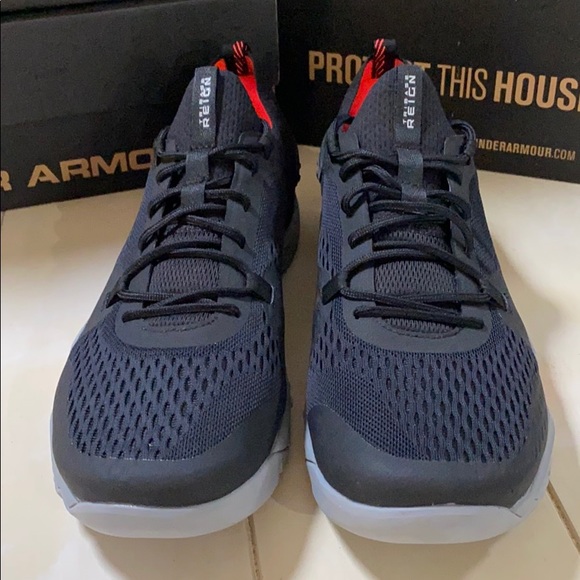 Under Armour Tribase Reign 2 11 - Picture 2 of 6
